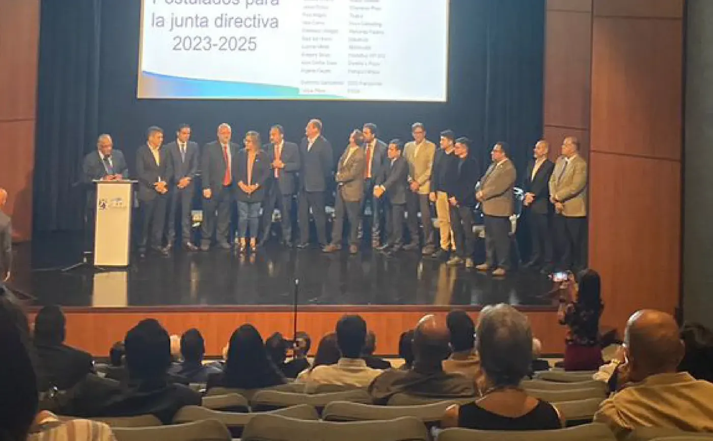 Ricardo Alberto Antequera recibe la presidencia de Profranquicias